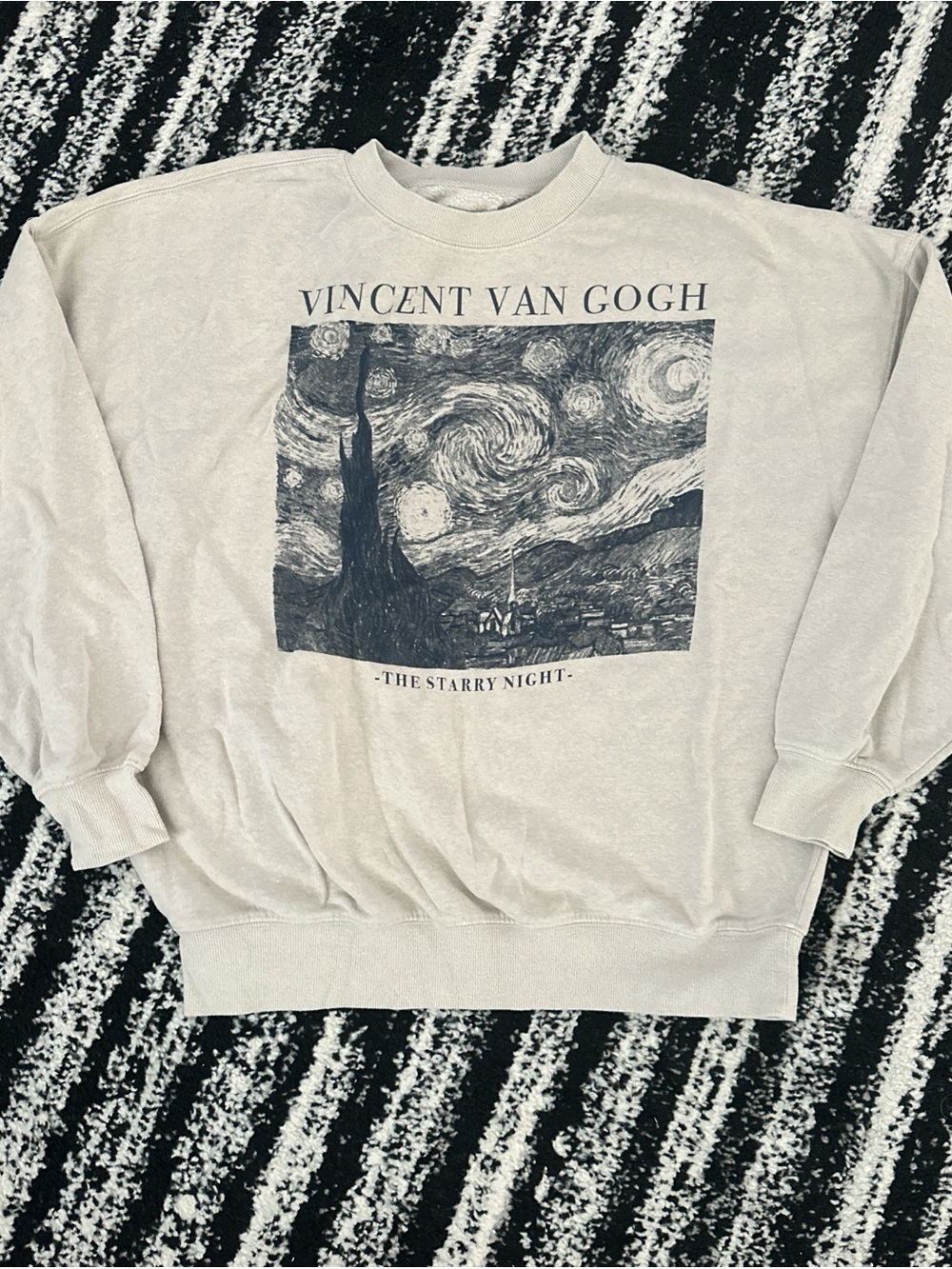 Mighty Fine Vincent Van Gogh 'The Starry Night' Crewneck Sweatshirt - Light Gray